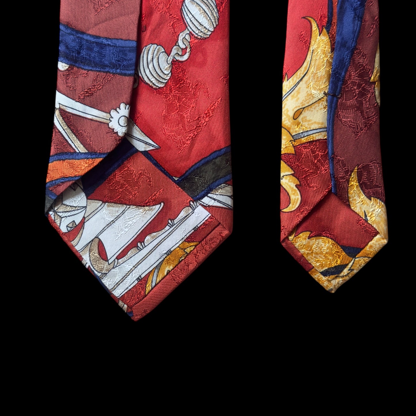HERMES Vintage Burnt Orange Equestrian Silk Jacquard Tie (8.5 cm by 149 cm) Medium Front Width.