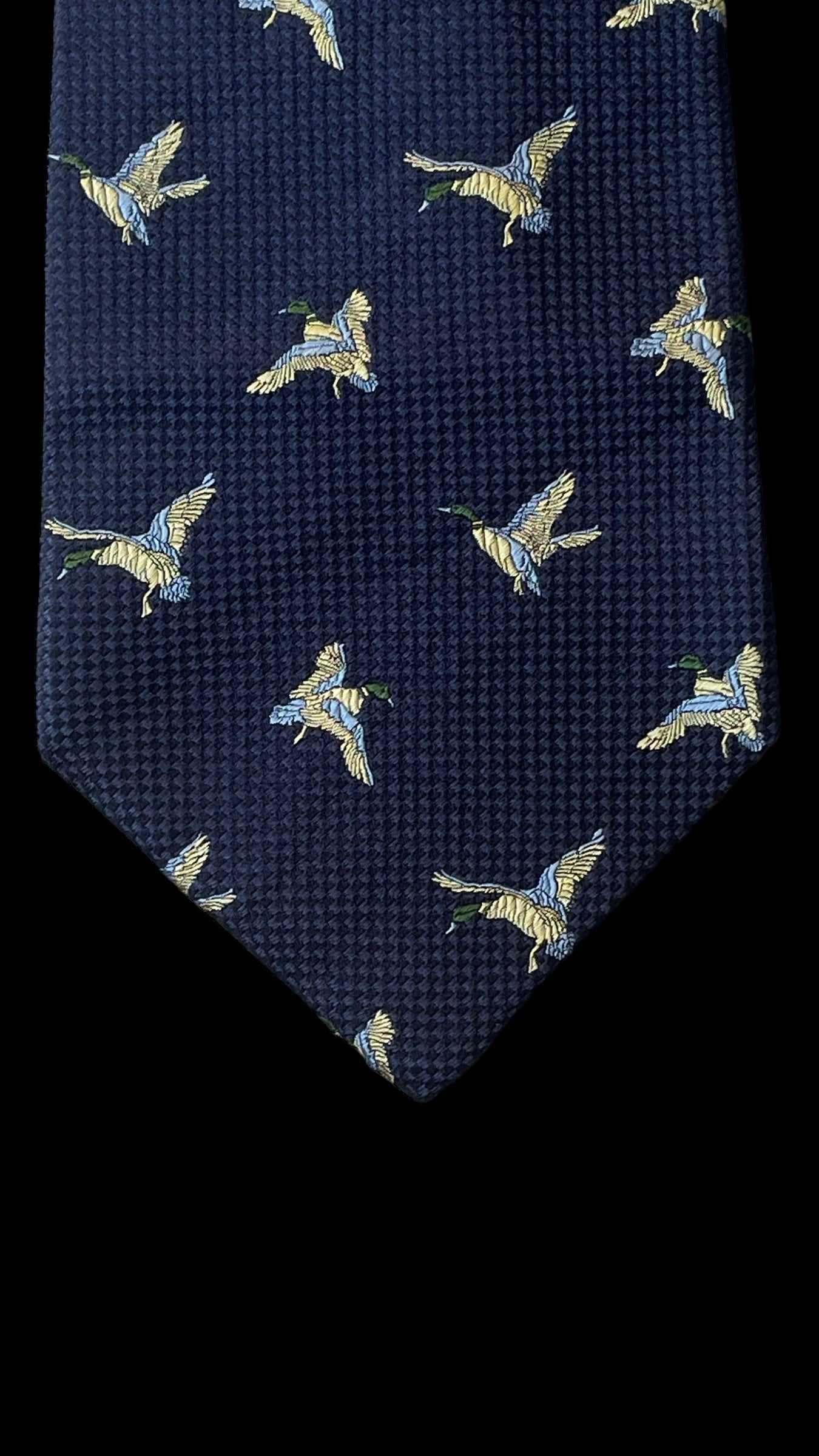 Vintage navy blue birds silk tie by SALVATORE FERRAGAMO (9.5 cm by 147 cm)