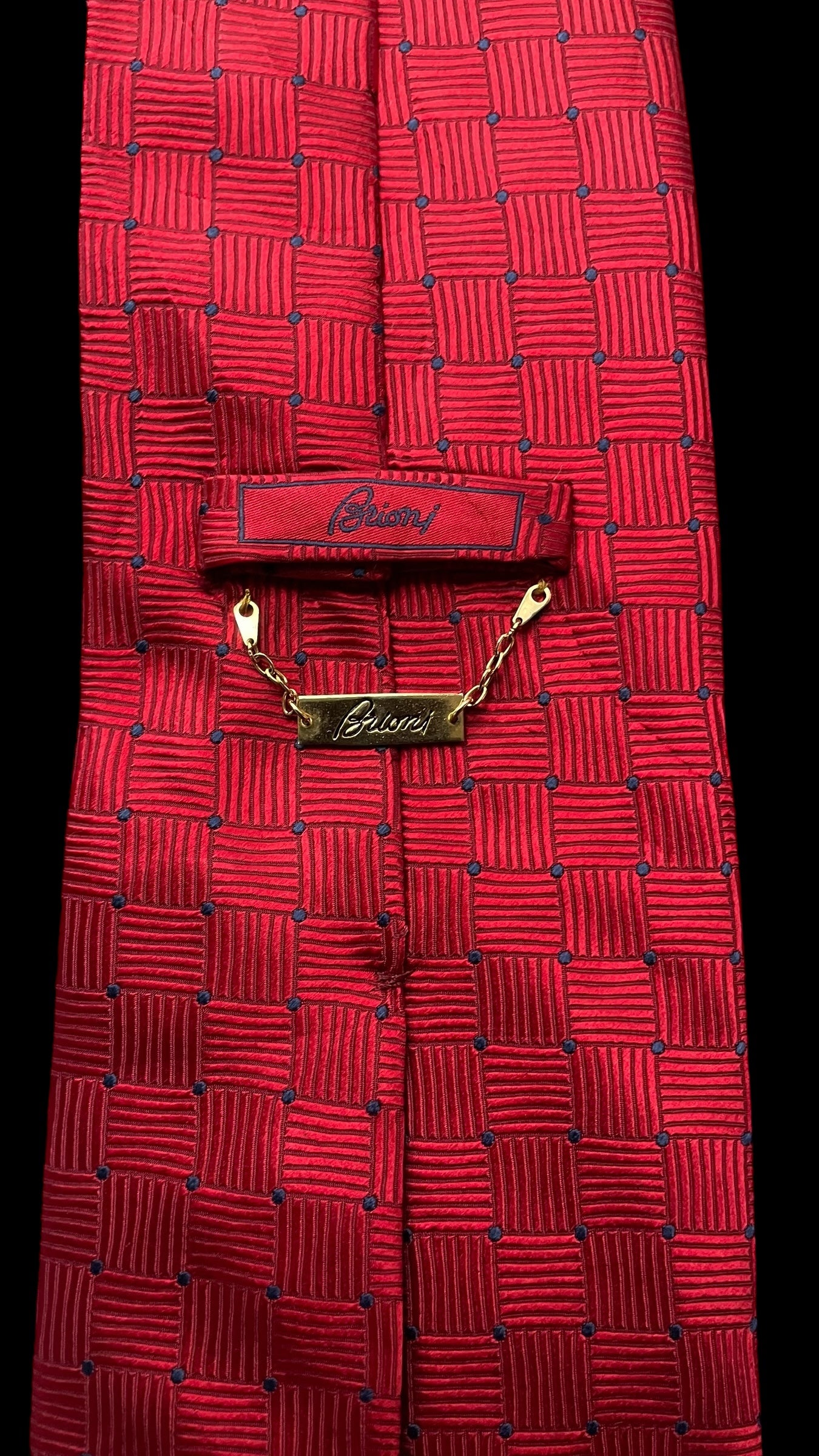 BRIONI Vintage Red Silk Jacquard Tie (9.6 cm by 148.5 cm)