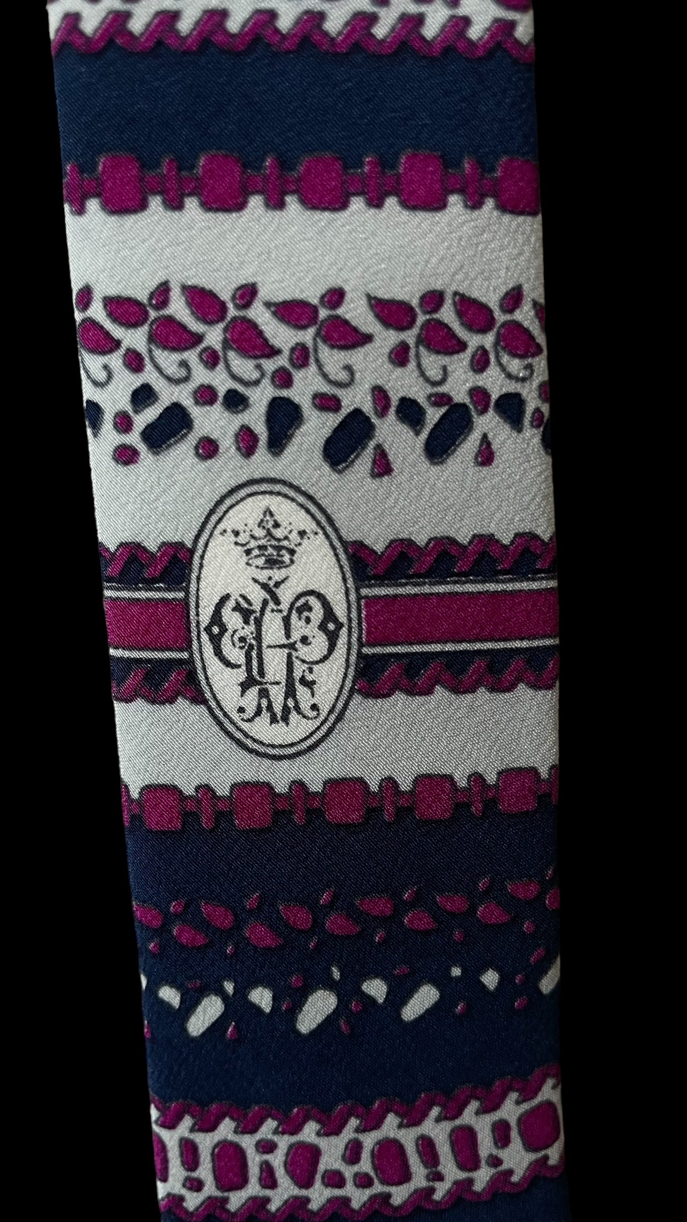 Vintage purple floral crepe silk tie by EMILIO PUCCI (8 cm by 139 cm)