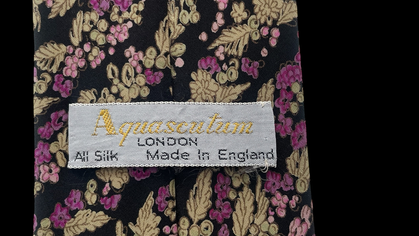 AQUASCUTUM Vintage Black Floral Silk Tie  (8.6 cm by 141 cm) Medium Front Size.