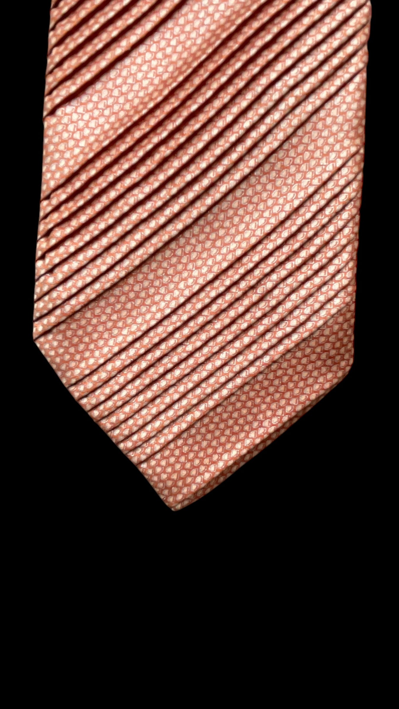 Vintage Orange Geometric Pleated Silk Tie by BRIONI (9 cm by 160 cm) Longer length.