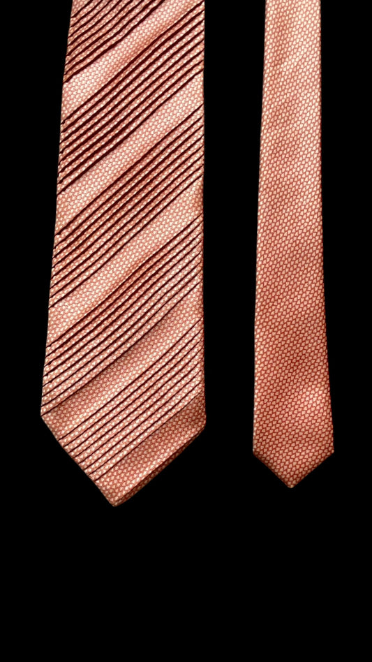 Vintage Orange Geometric Pleated Silk Tie by BRIONI (9 cm by 160 cm) Longer length.