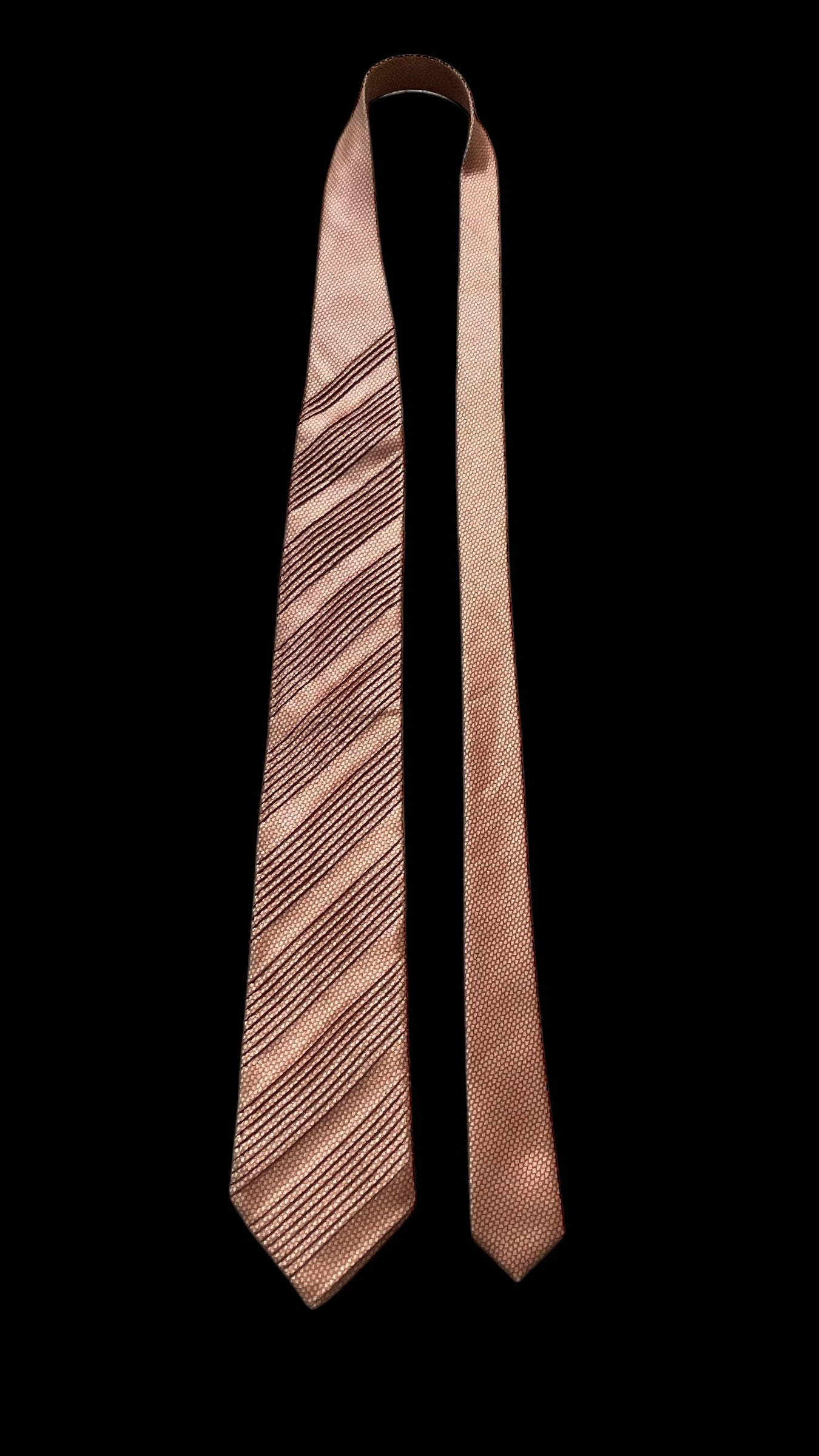 Vintage Orange Geometric Pleated Silk Tie by BRIONI (9 cm by 160 cm) Longer length.