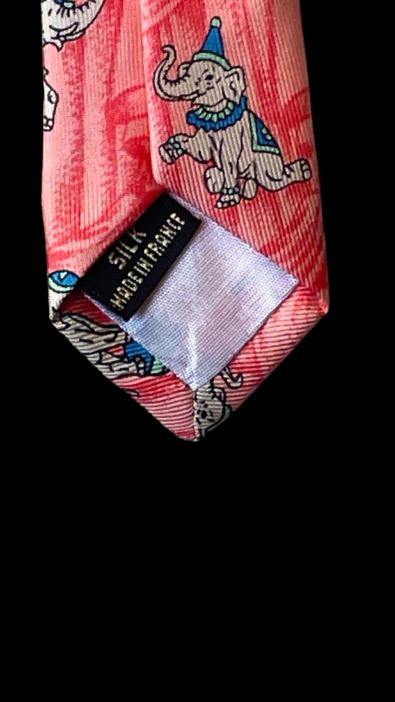 Vintage pink cirque silk tie by ANDRE CLAUDE CANOVA (9.8 cm by 147 cm)