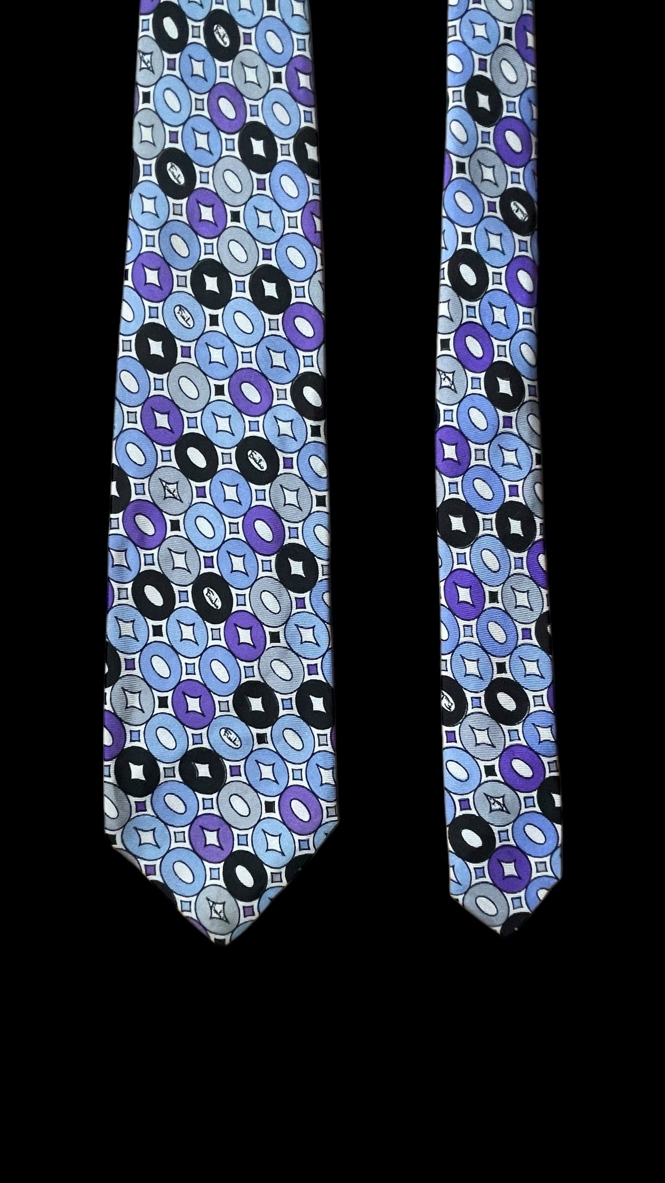 Vintage White Psychedelic Silk Tie  by EMILIO PUCCI (7.4 cm by 136 cm) Medium Front Size