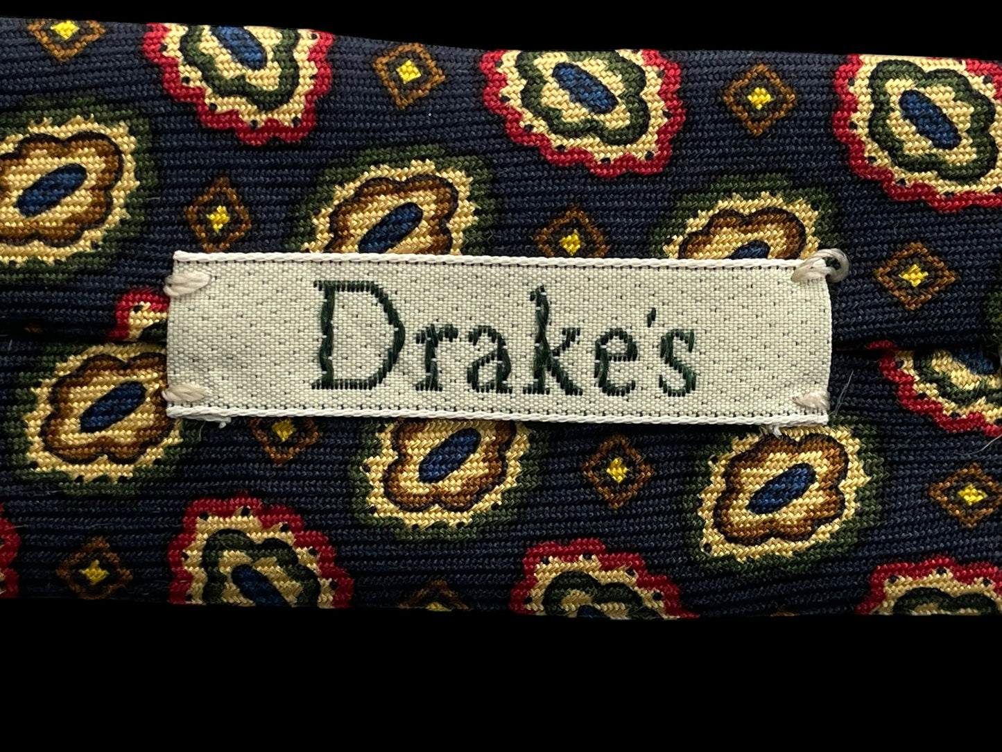 Vintage navy-blue paisley silk tie by DRAKE’S (9.7 cm by 148 cm)