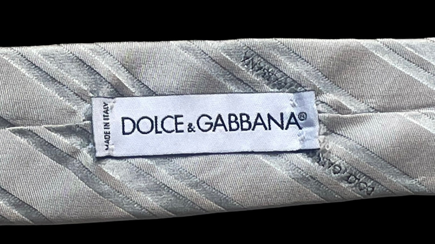 Vintage silver logo stripes silk tie by DOLCE & GABBANA (9.7 cm by 146.5 cm)