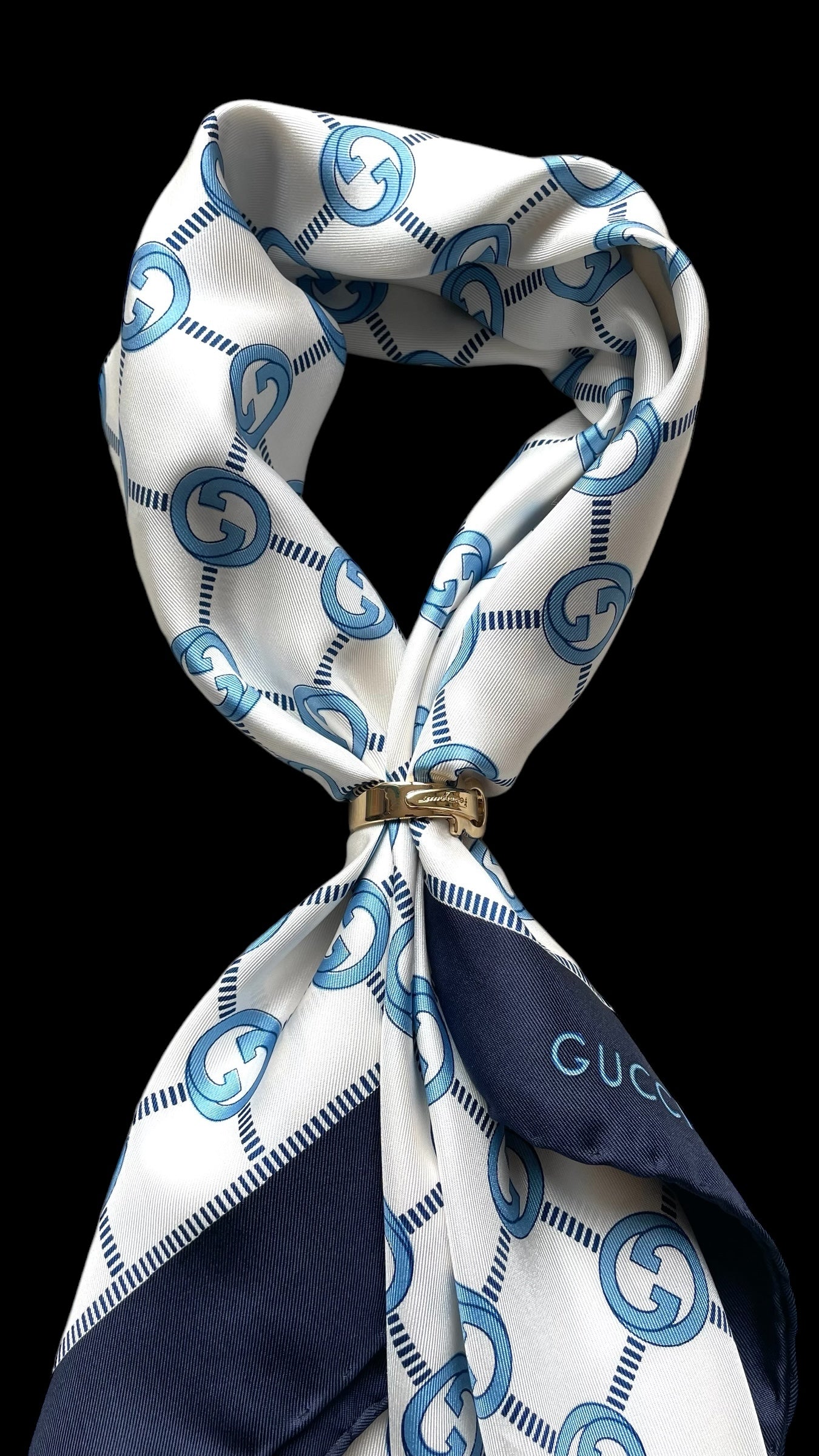 GUCCI Vintage Logo Silk Scarf (85 cm by 86 cm)