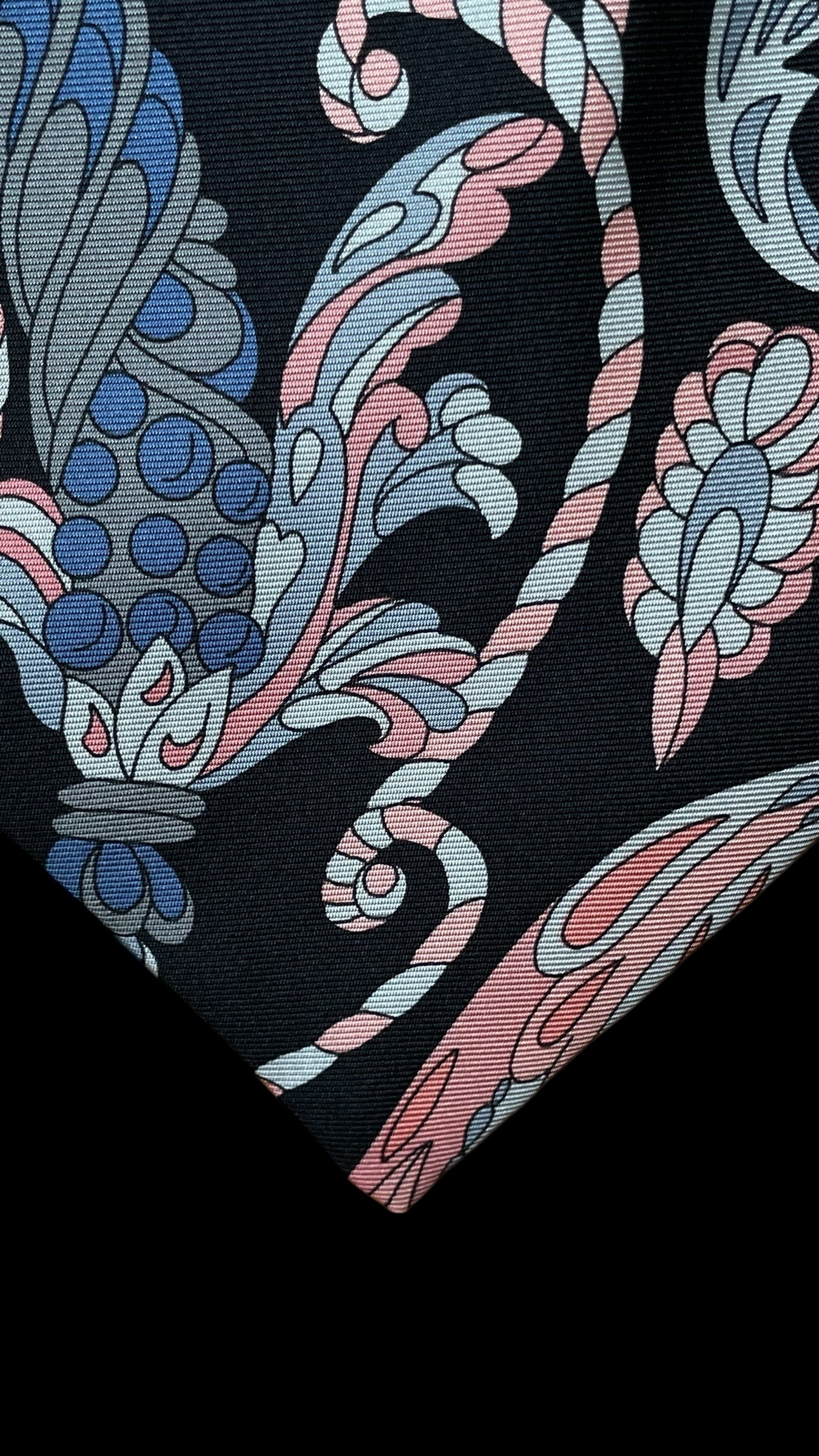 EMILIO PUCCI Vintage Black Psychedelic Silk Tie (9.2 cm by 142 cm) Normal Front Size.