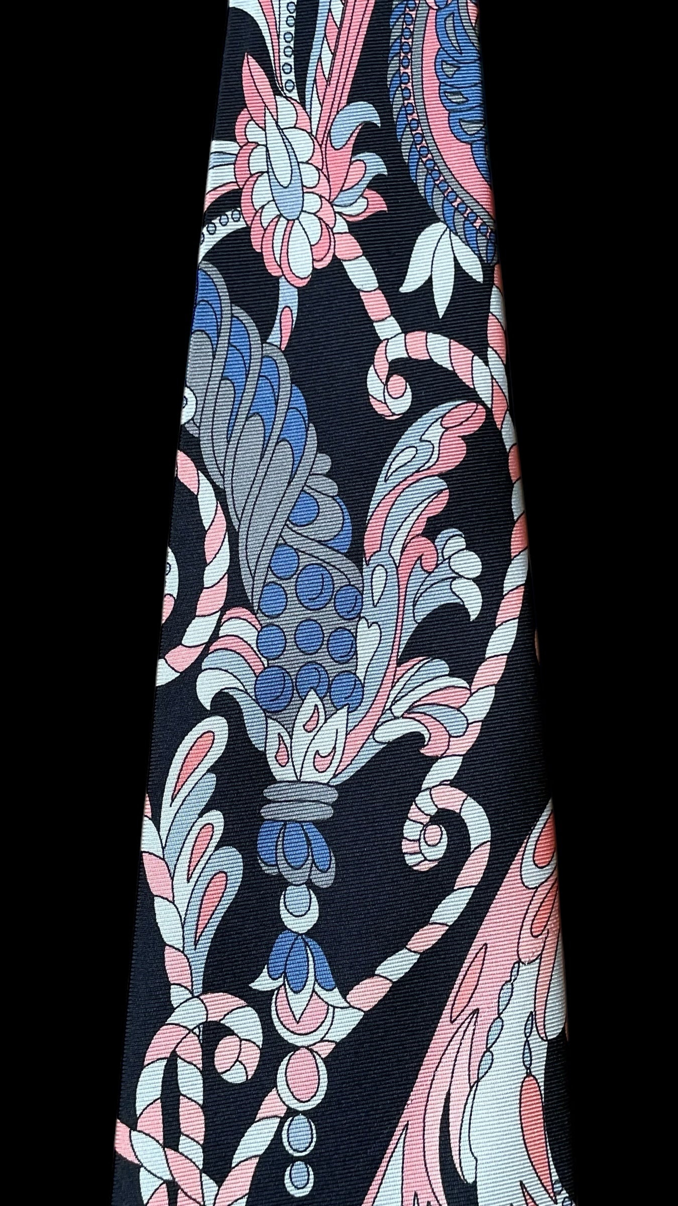 EMILIO PUCCI Vintage Black Psychedelic Silk Tie (9.2 cm by 142 cm) Normal Front Size.