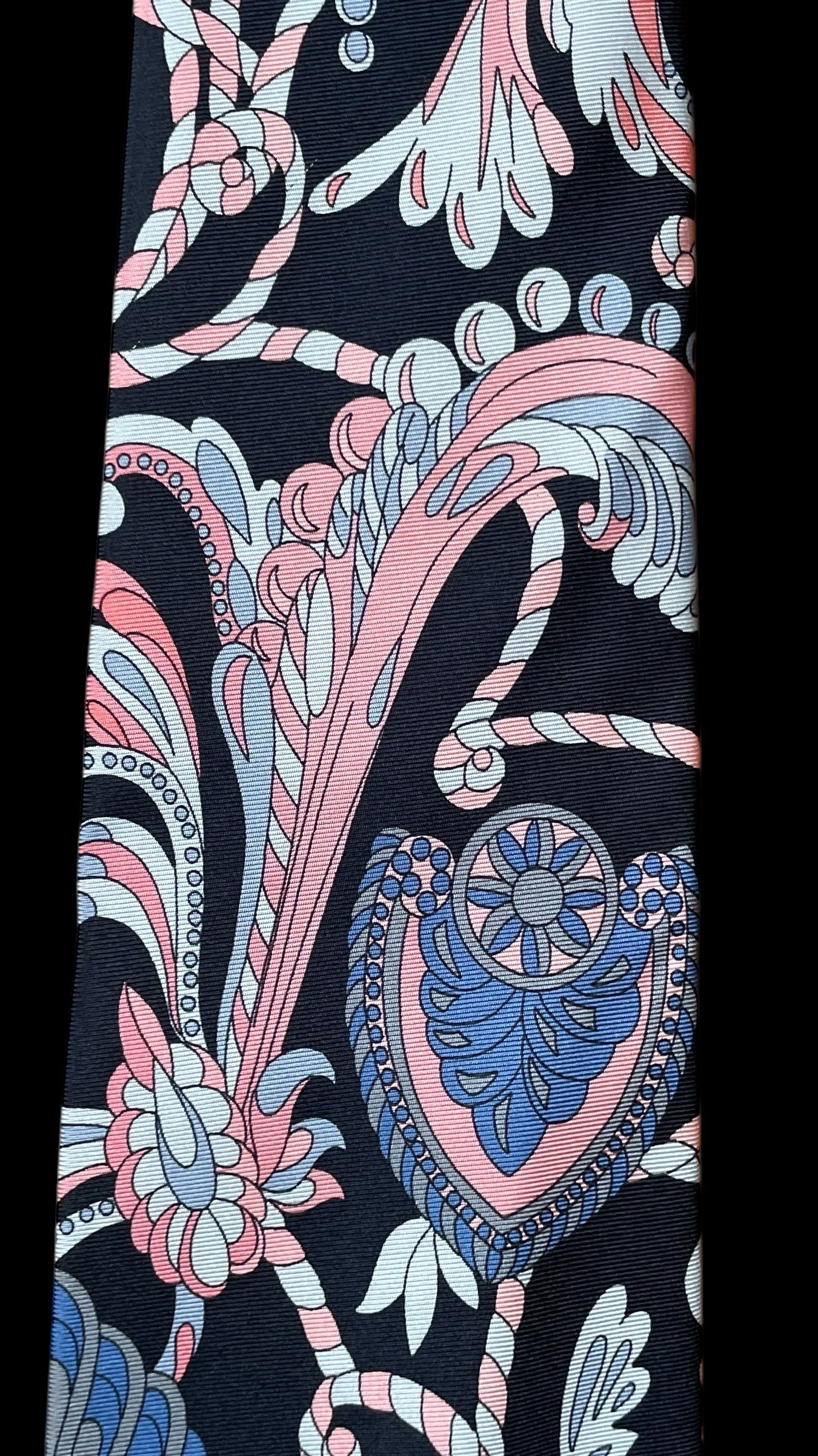 EMILIO PUCCI Vintage Black Psychedelic Silk Tie (9.2 cm by 142 cm) Normal Front Size.
