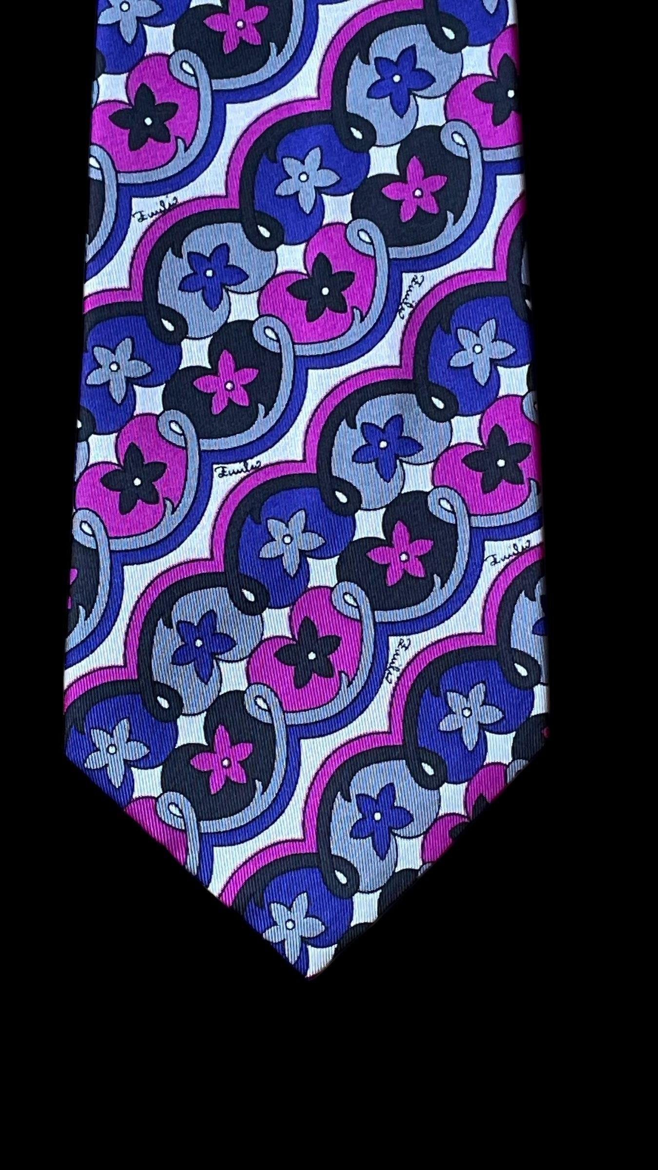 EMILIO PUCCI Vintage White Psychedelic Silk Tie (9 cm by 128.5 cm)