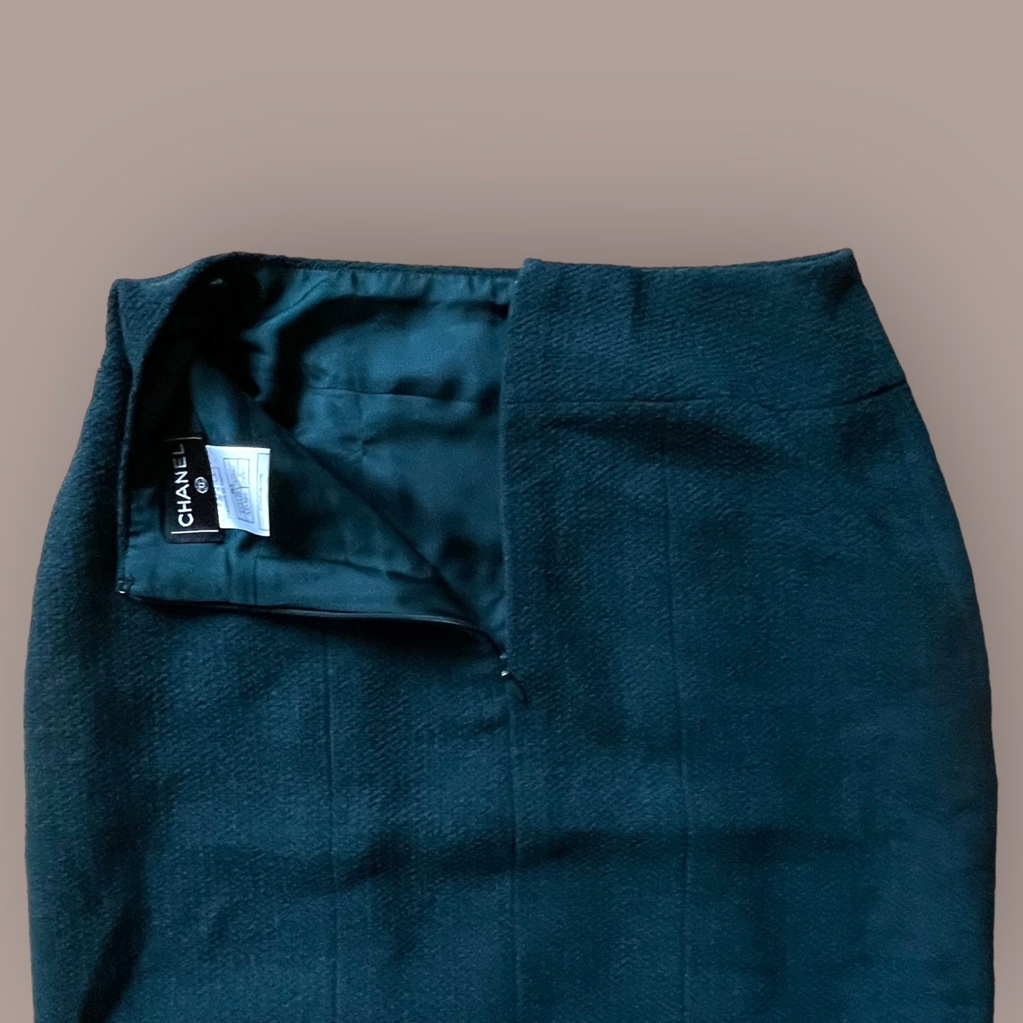 CHANEL Vintage Dark Green Skirt Suit. Size 36 (Extra Small).