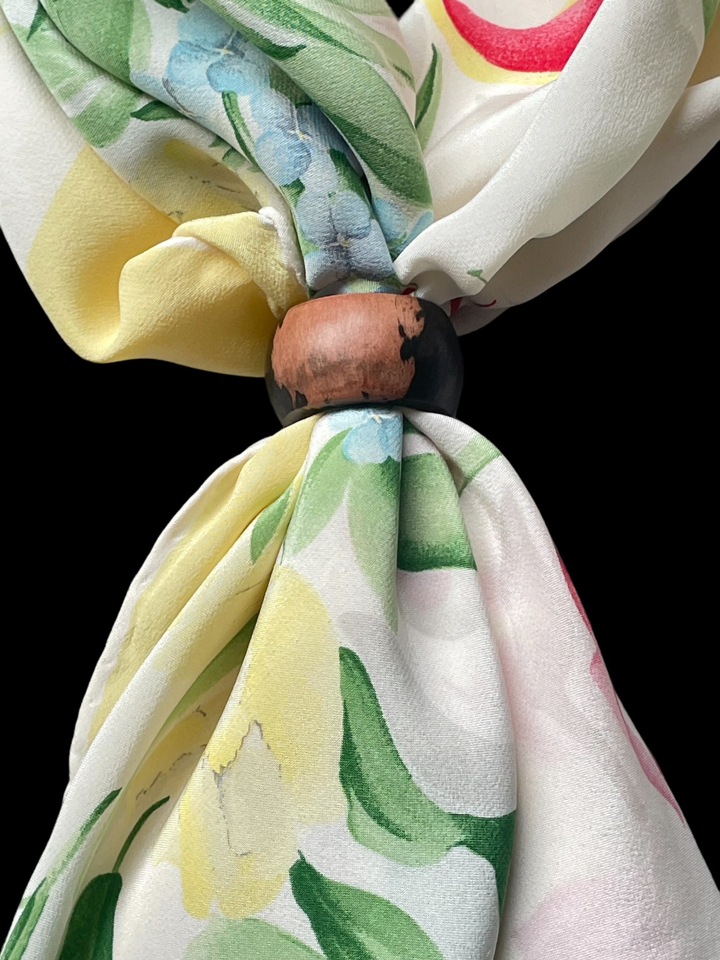 GUCCI vintage floral crepe silk scarf. Hand rolled hem