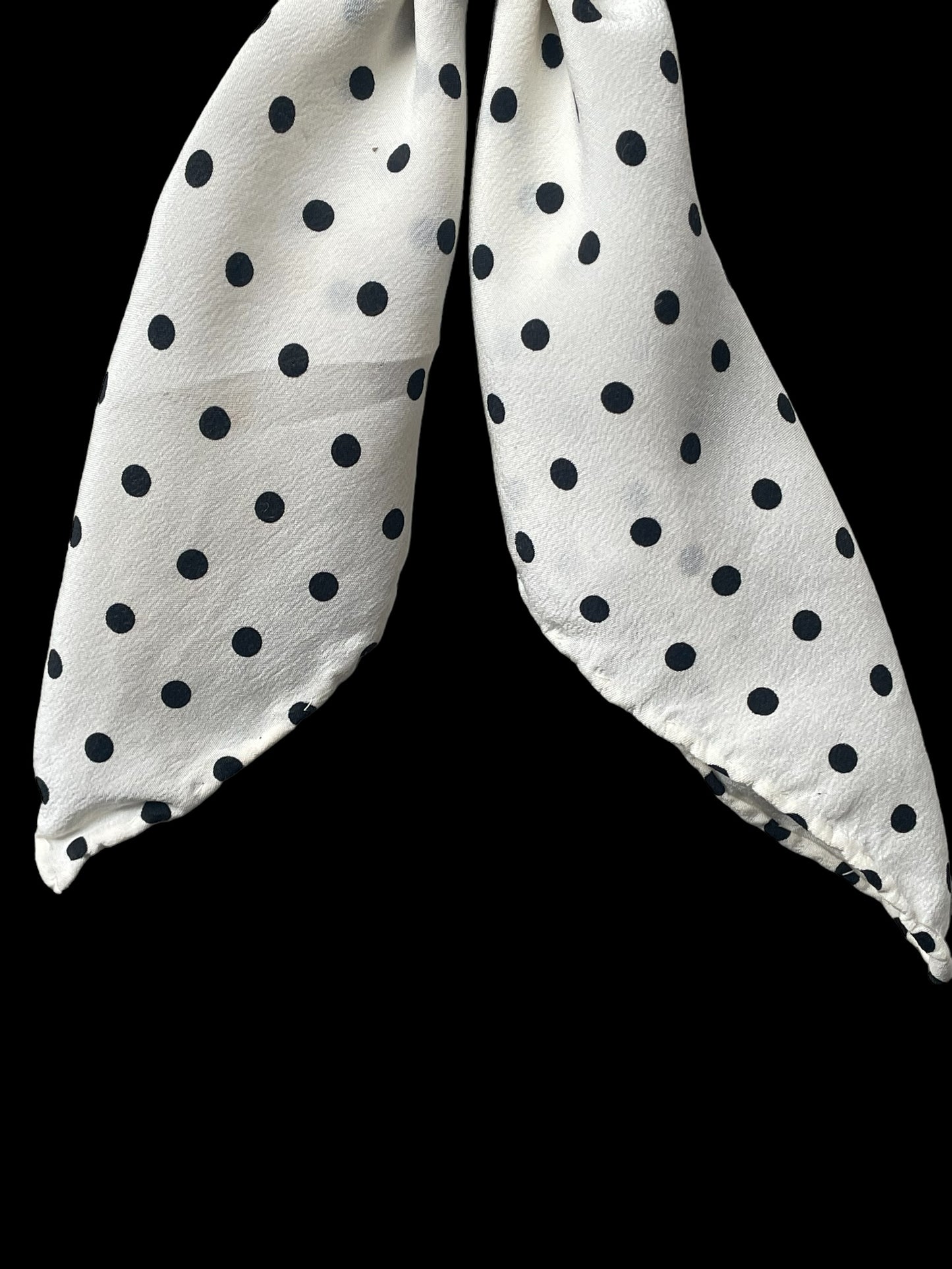 Vintage white polka dots crepe silk bandana scarf (46.5 cm by 45.5 cm). Hand rolled hem