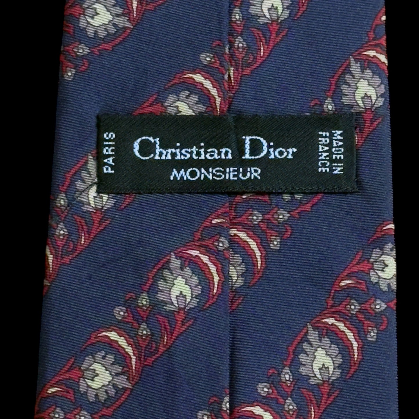 CHRISTIAN DIOR Vintage Navy Blue Floral Silk Tie (9.1 cm by 146 cm)