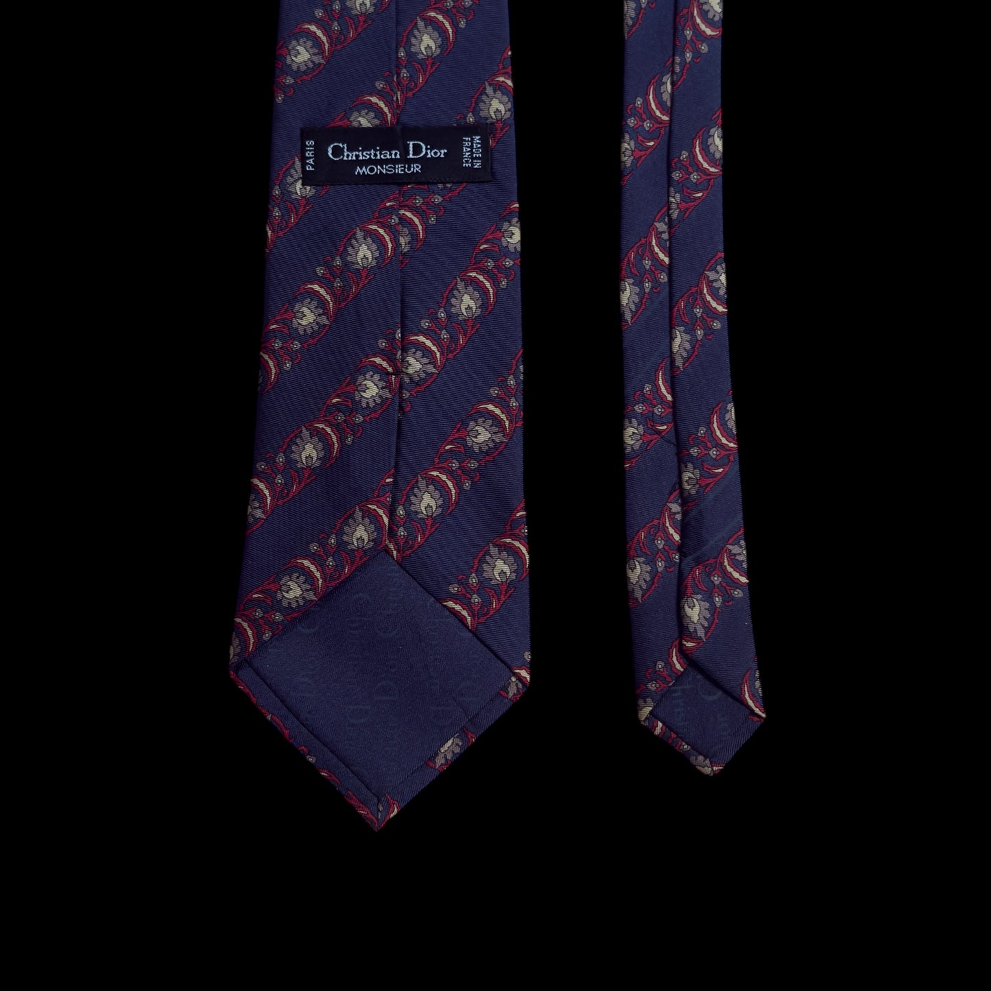 CHRISTIAN DIOR Vintage Navy Blue Floral Silk Tie (9.1 cm by 146 cm)
