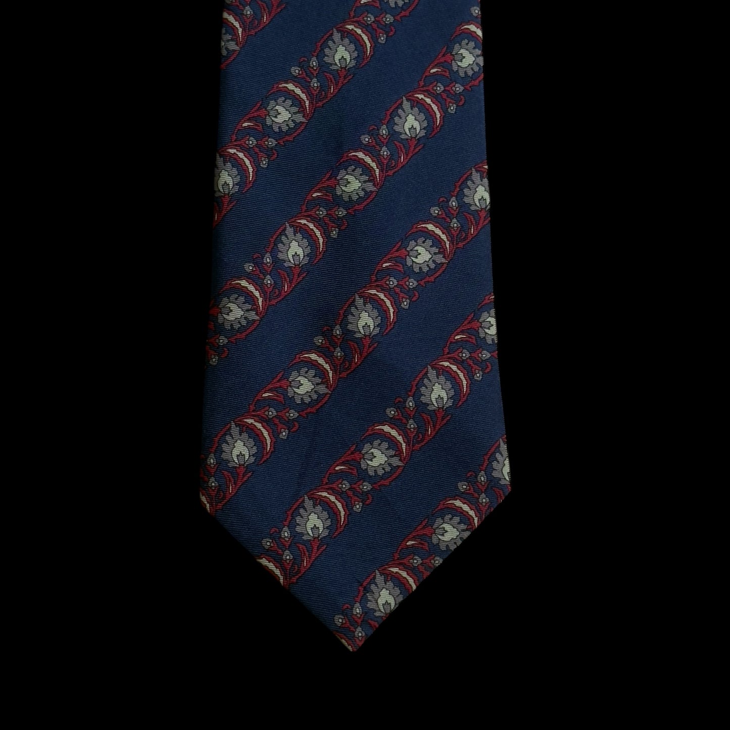CHRISTIAN DIOR Vintage Navy Blue Floral Silk Tie (9.1 cm by 146 cm)