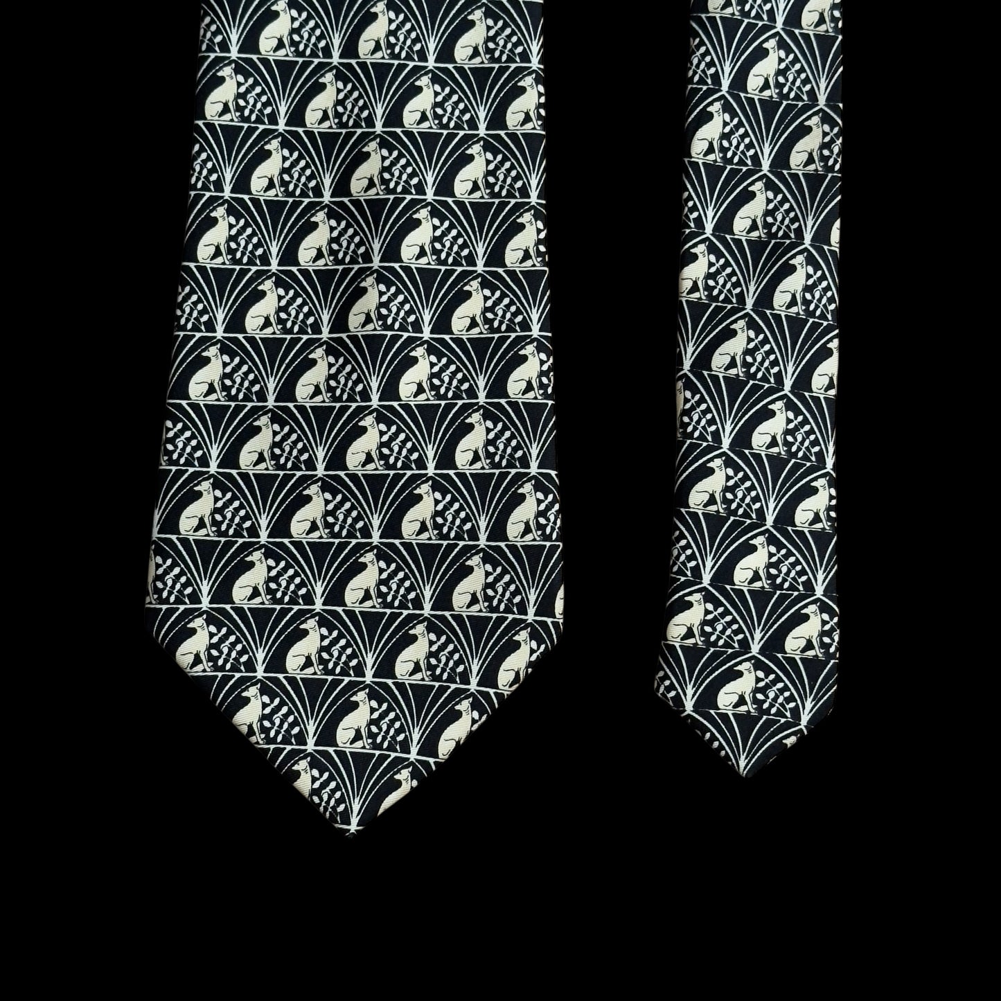 LANVIN Vintage Black Dog/Floral Logos Silk Tie (9.6 cm by 151 cm)
