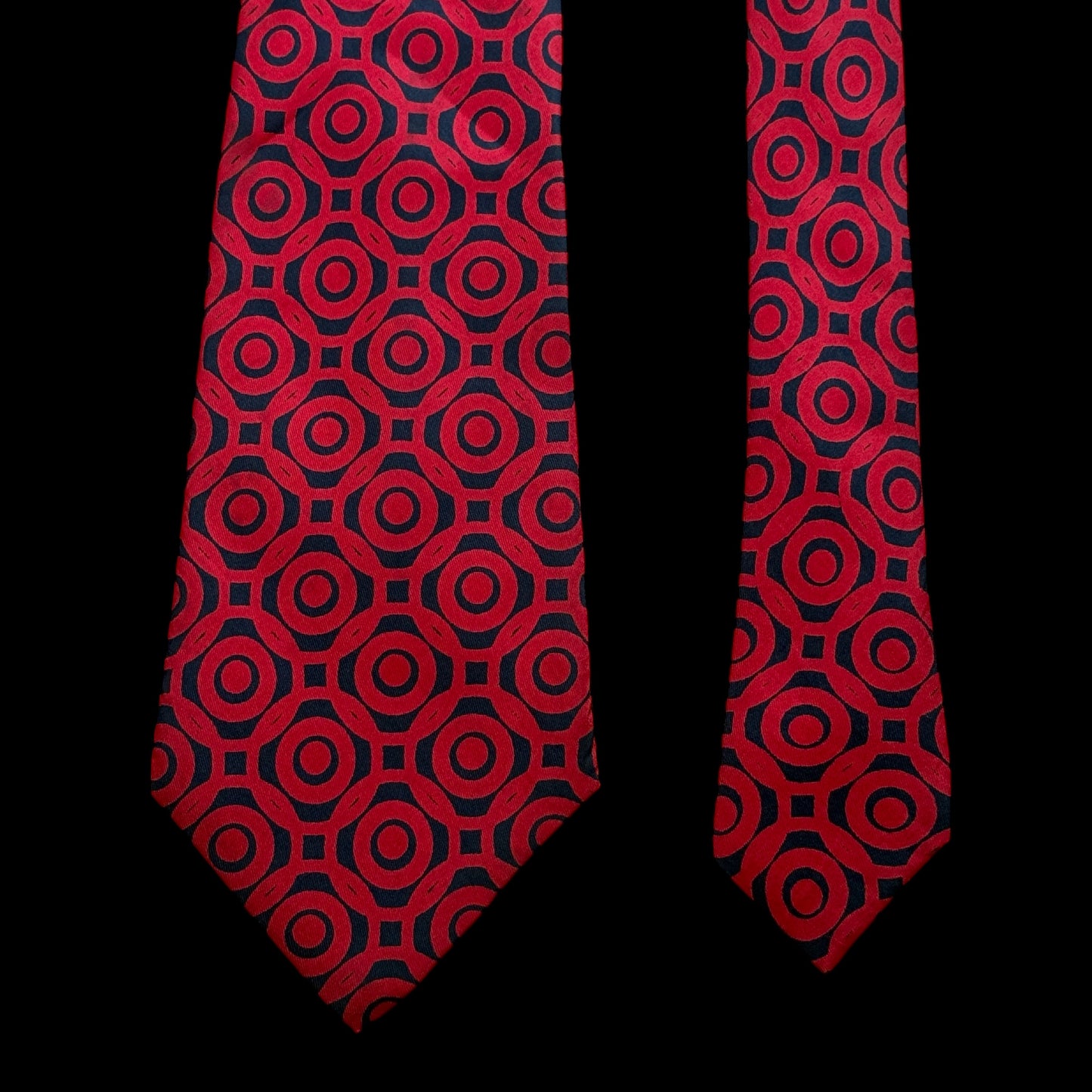 YSL Vintage Red Geometric Silk Tie (9.2 cm by 142 cm)