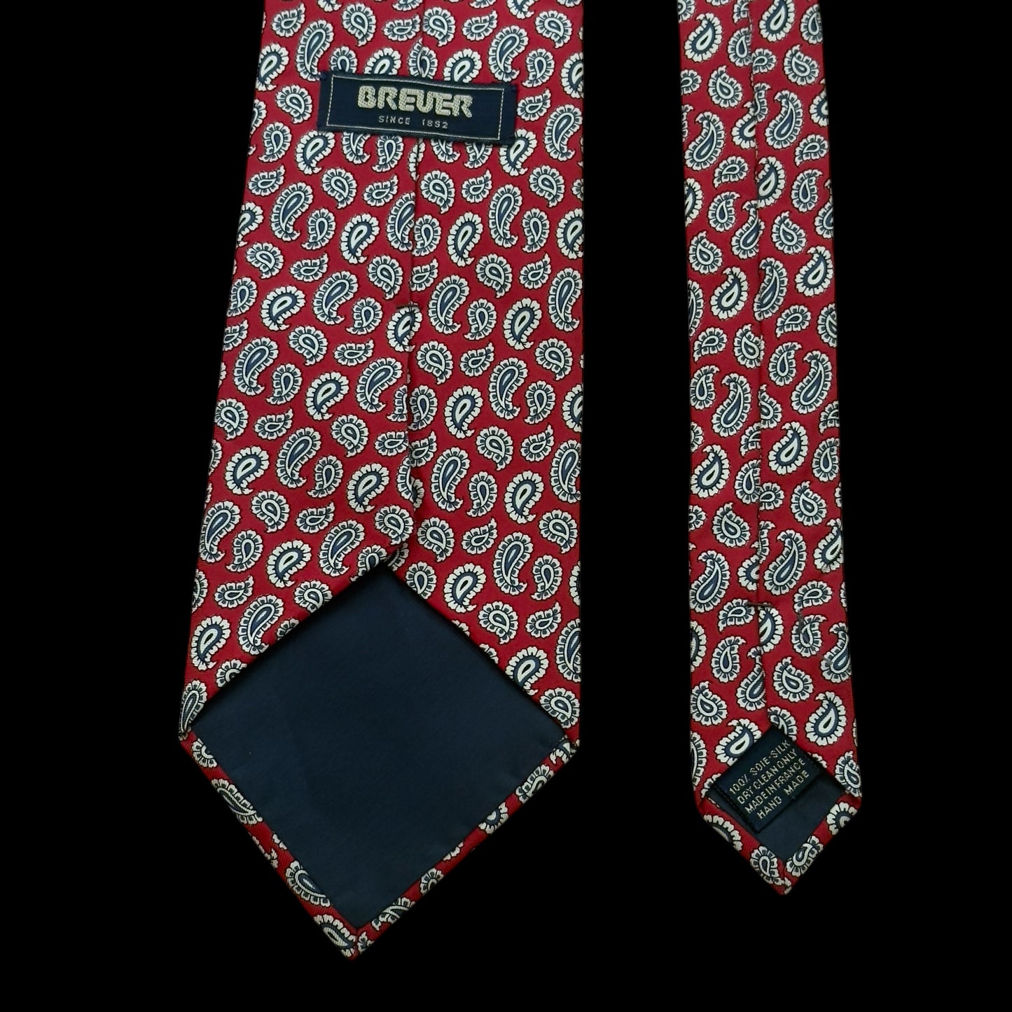 BREUER Vintage Red Paisley Silk Tie (9.7 cm by 146 cm)