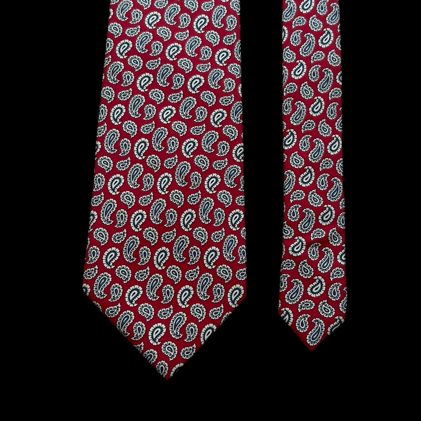 BREUER Vintage Red Paisley Silk Tie (9.7 cm by 146 cm)