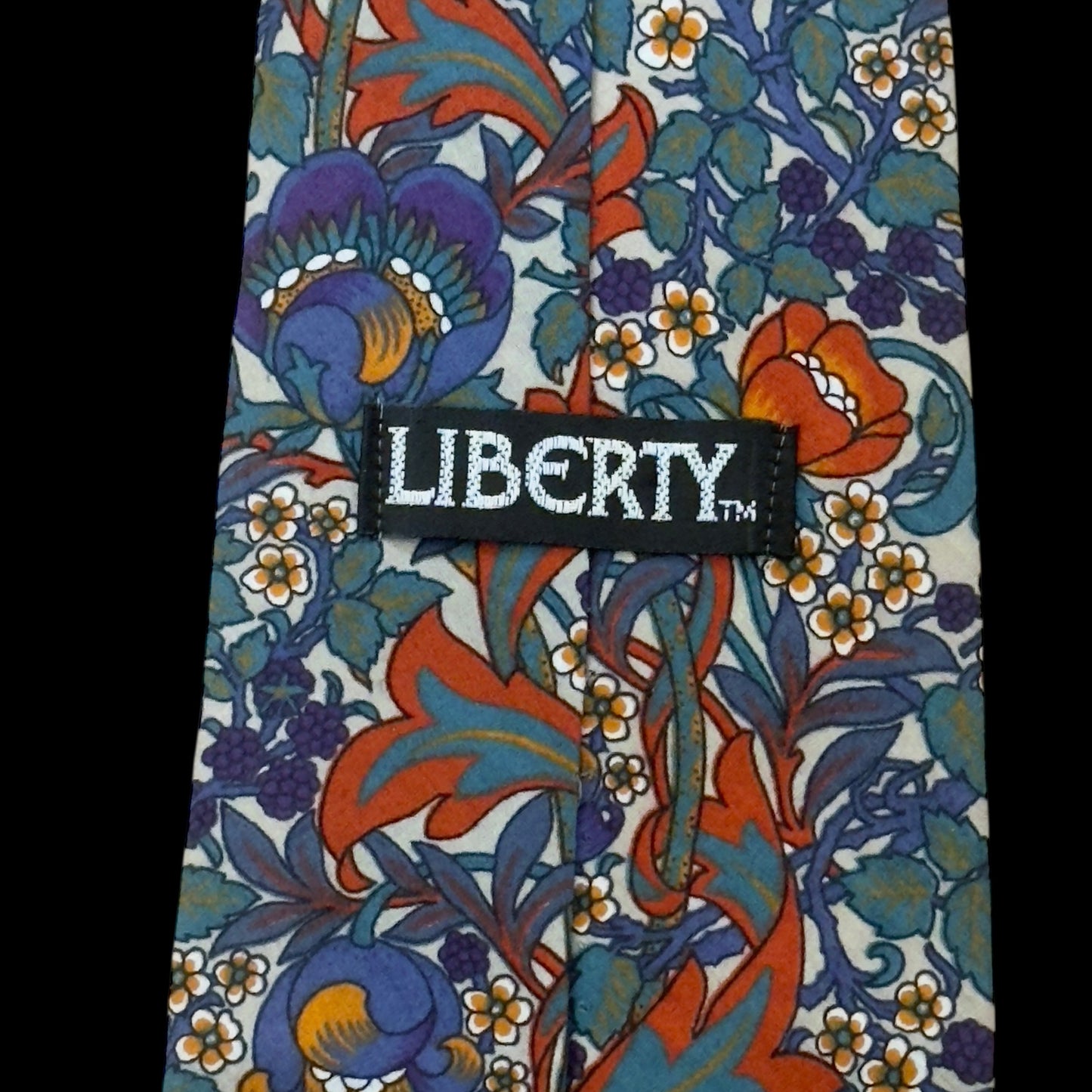 LIBERTY Vintage Beige Floral CottonTie (8.7 cm by 141.5 cm)