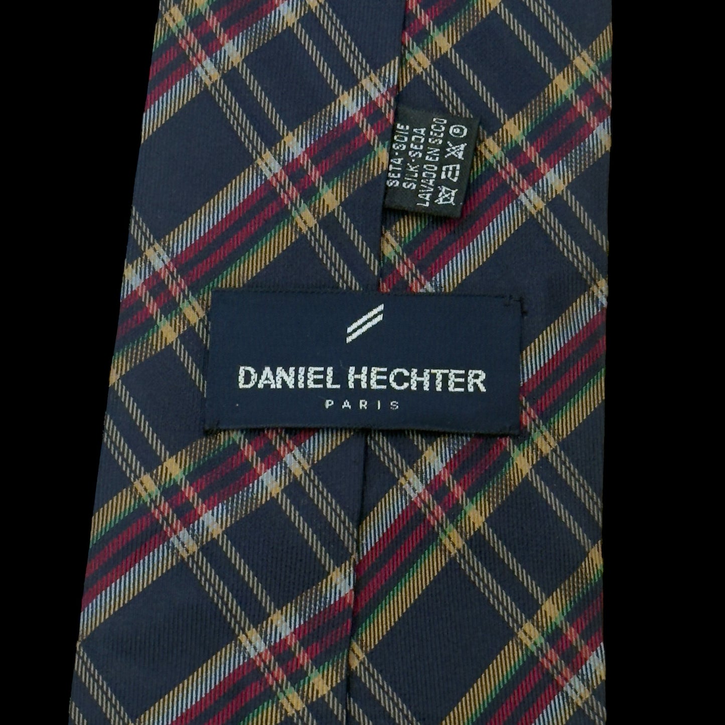 DANIEL HECHTER Vintage Navy Blue Tartan Silk Tie (10.1 cm by 148.5 cm)