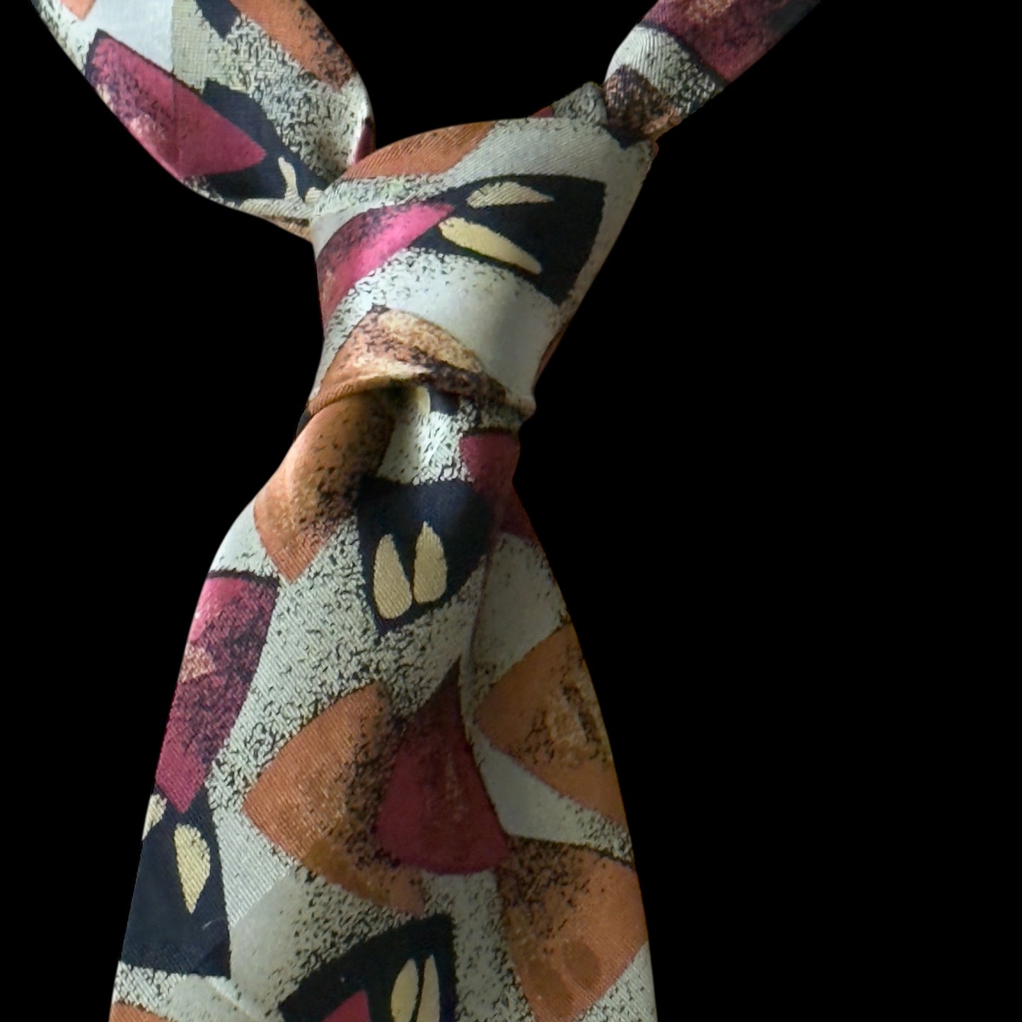 Vintage Beige Abstract Crepe Silk Jacquard Tie By BRIONI (9.2 cm by 150.5 cm)