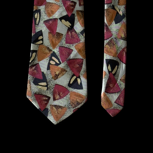 Vintage Beige Abstract Crepe Silk Jacquard Tie By BRIONI (9.2 cm by 150.5 cm)