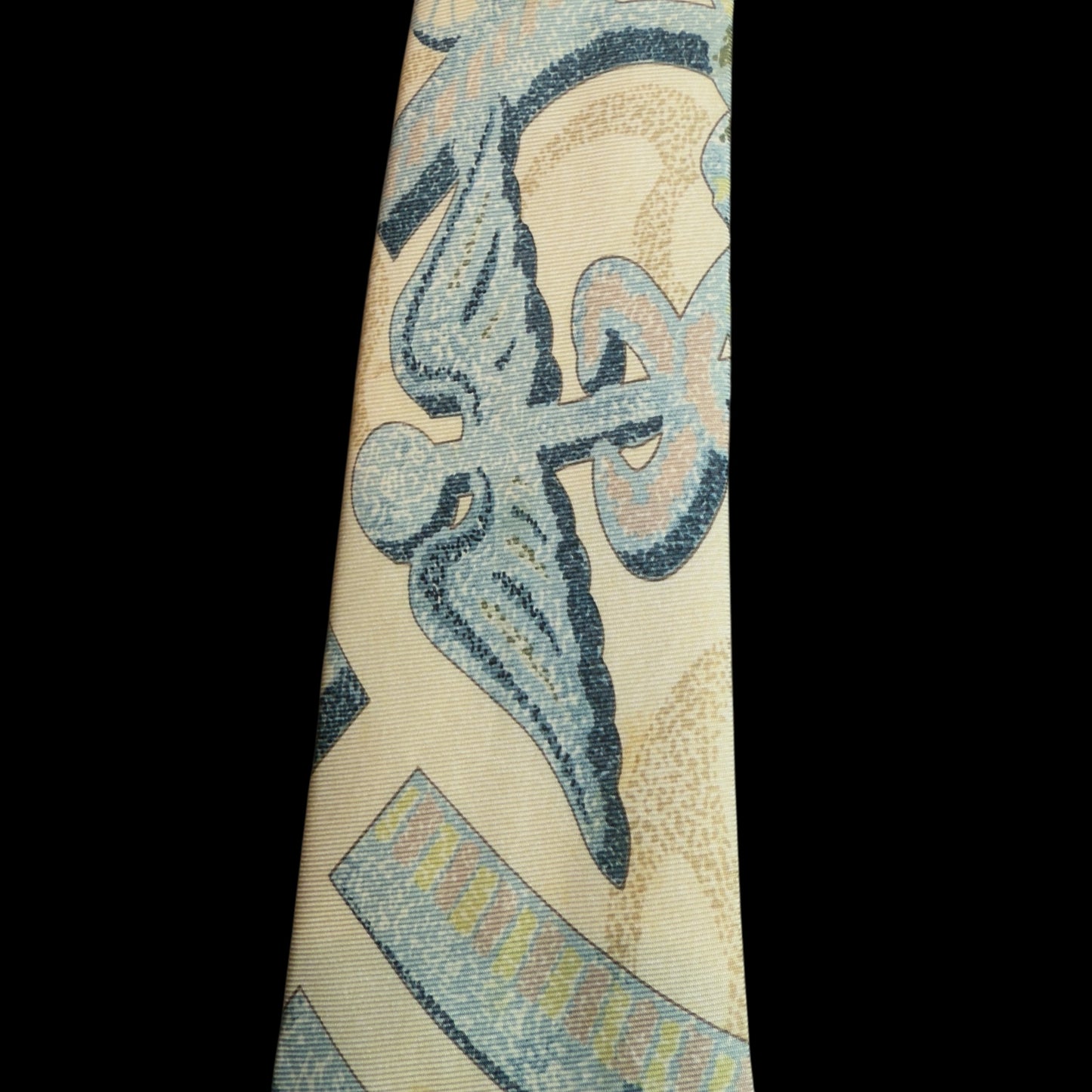 Vintage Off White Abstract Print Silk Tie by HERMES (8.5 cm by 144 cm) design by Zoe Pauwels.