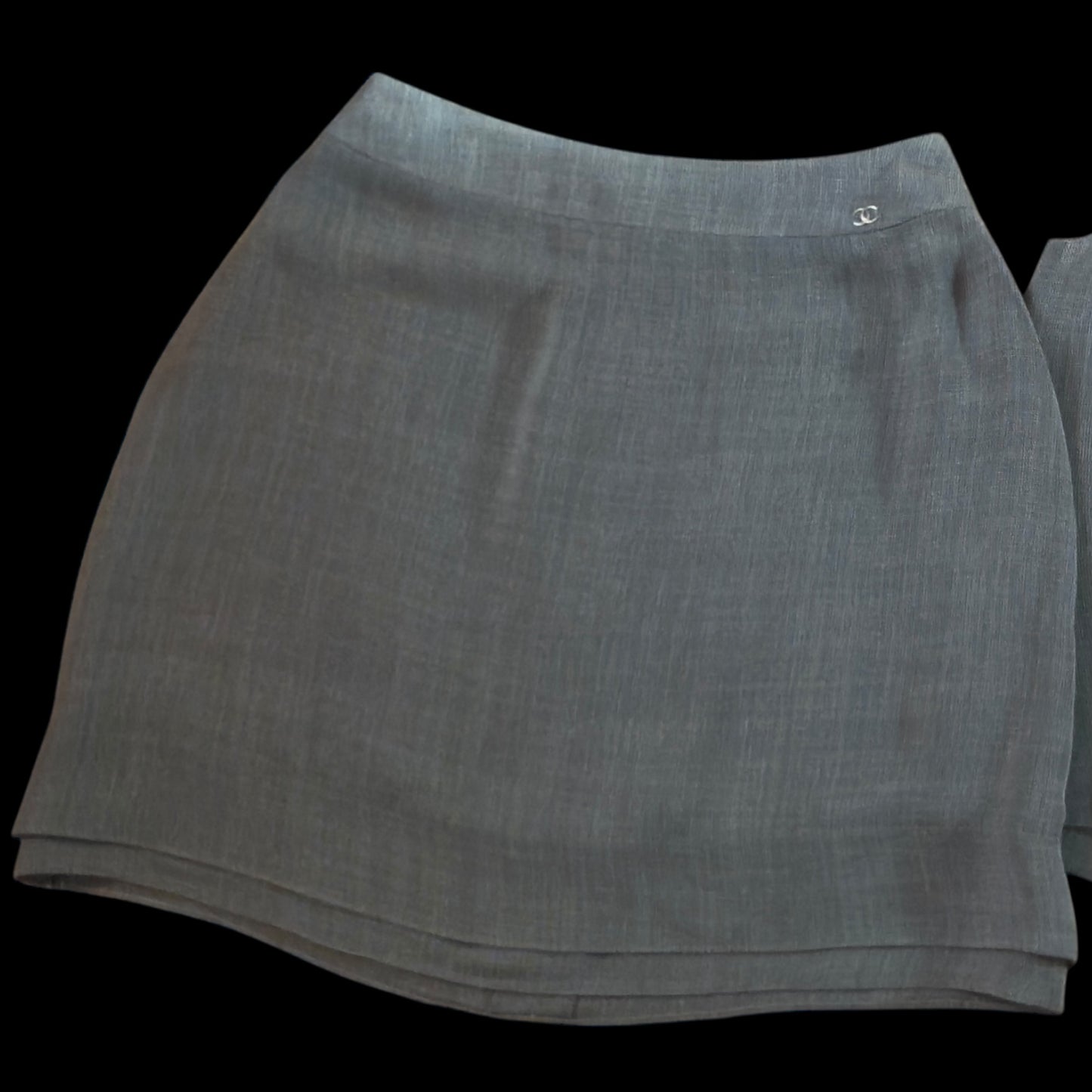 CHANEL Vintage Grey Top/Skirt Set . Size 36 (Extra Small).